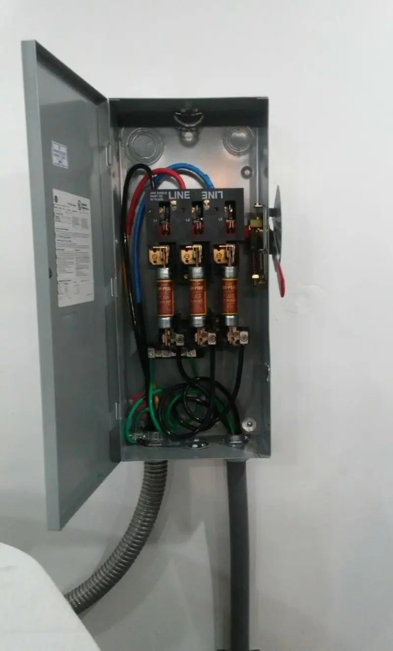 Three-phase disconnect switch installed for Smoke Detector Installation in South Hanover